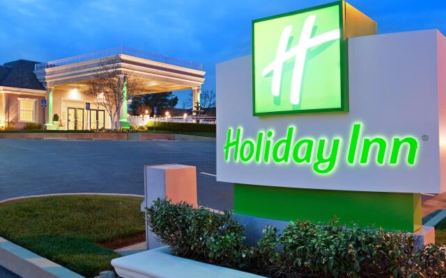 Holiday Inn Redding, an IHG Hotel