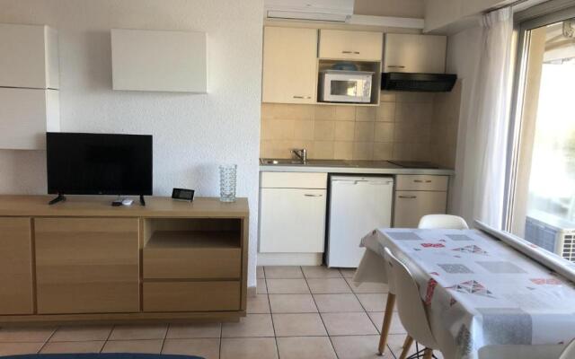 Appartement Saint-Raphaël, 1 pièce, 2 personnes - FR-1-466A-15