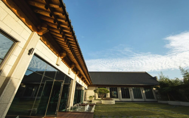 Ramada Seoul Sindorim Hotel