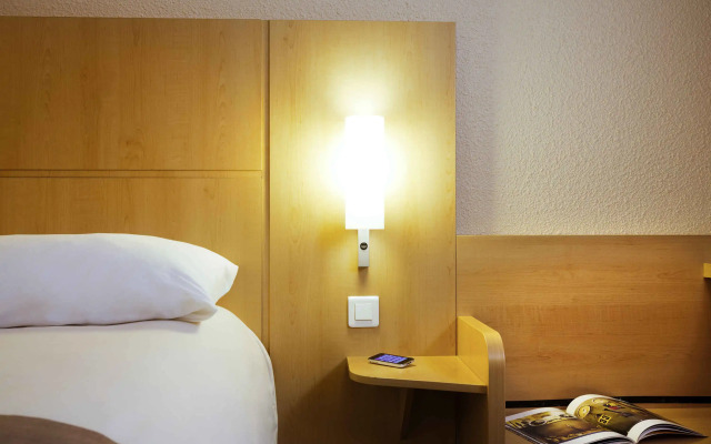 ibis Paris La Défense Esplanade