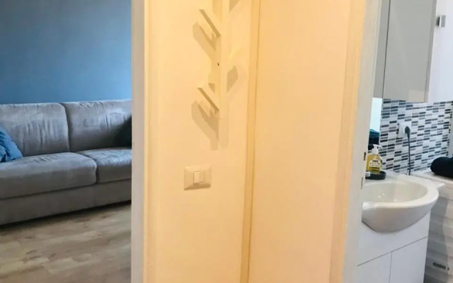 Cozy Apartment 3 Km Away From Duomo