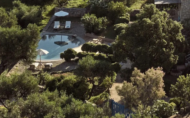Strofilia Stone Residences