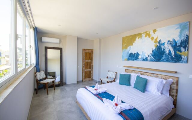 Harbour Komodo Hotel