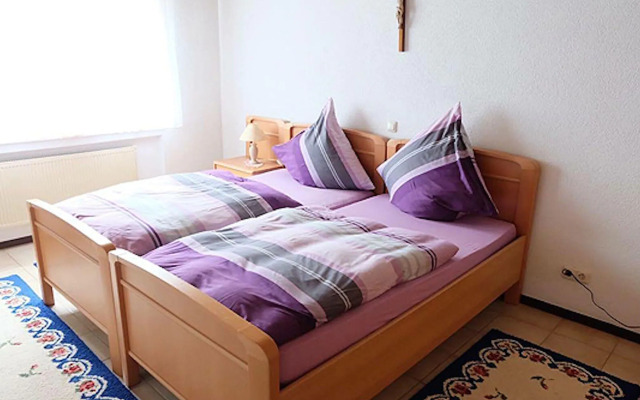 Holiday Apartment in Oberstadtfeld With Garden