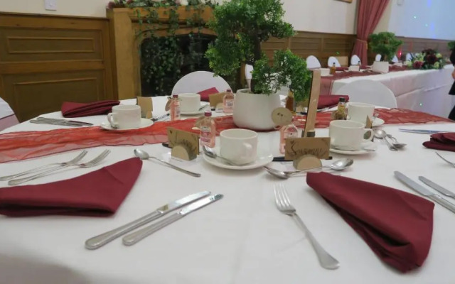 George and Abbotsford Hotel