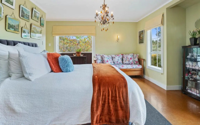 A Ray of Sunshine - Manly Holiday Home