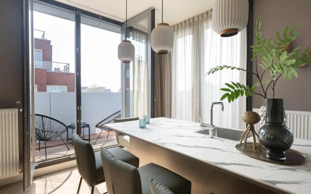 Stylish Penthouse With 2 Bedrooms