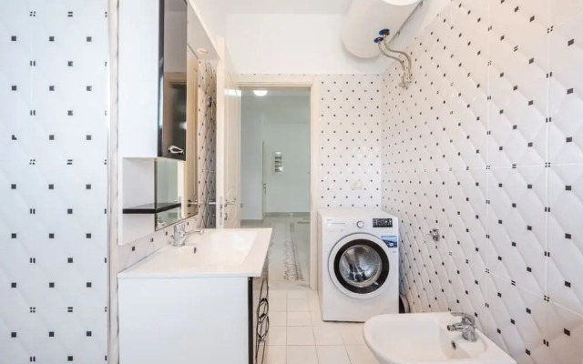 Hometown Apartment in Gjirokaster