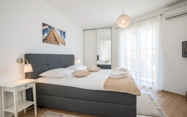 Villa Bol Brac save 15 percent on Split-villas com