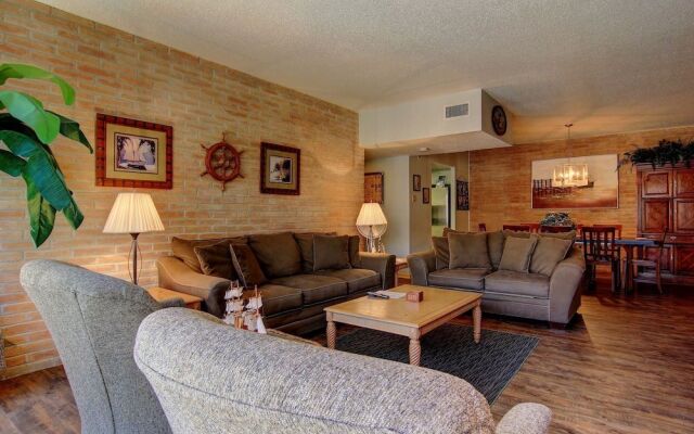 Channelview 215