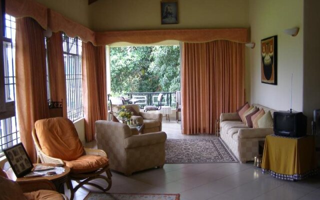 Kandy Quietude