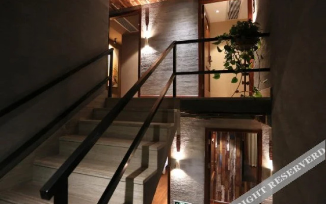 西湖隐庐酒店(杭州雷锋塔店)