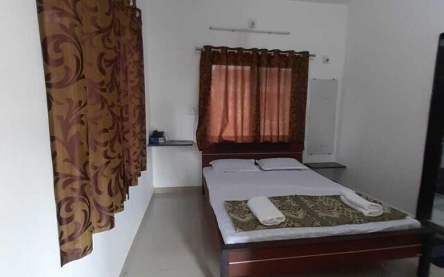 Aranya Kutir Resort - Hostel