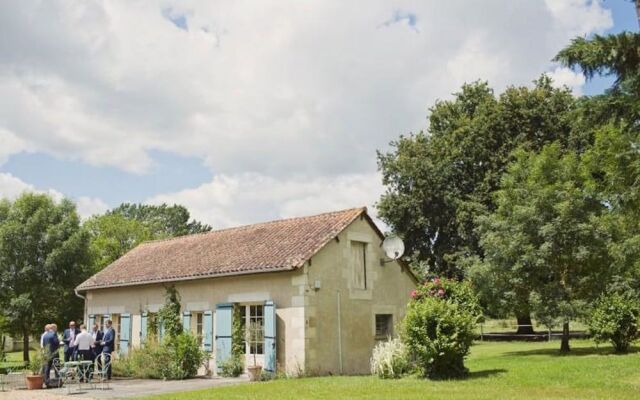 Chateau Le Mas De Montet