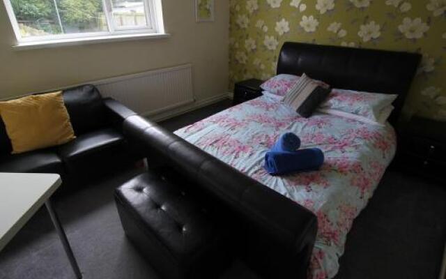 Two Bed Ground Floor Apartment Cardiff