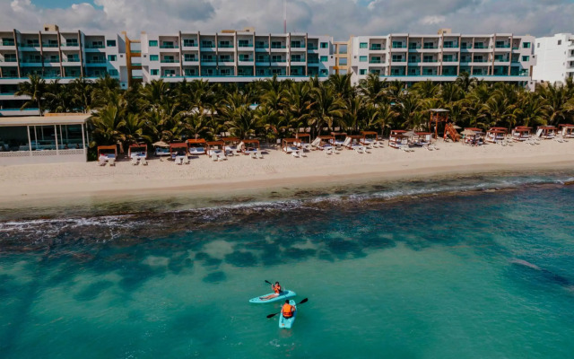 Generations Riviera Maya Family Resort Catamaran, Water Park & More Inclusive
