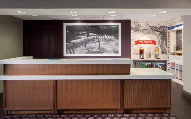 Hampton Inn & Suites Columbus-Easton Area
