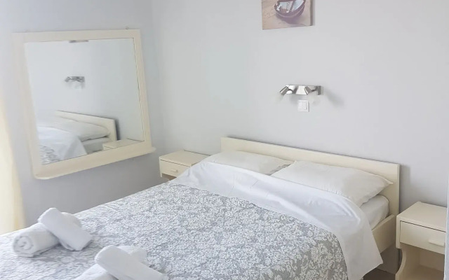 Paradise Apartments