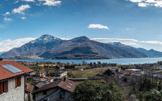 Apartment in a hamlet with lake view - Larihome A05