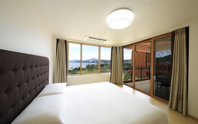 Booyoung Hotel & Resort