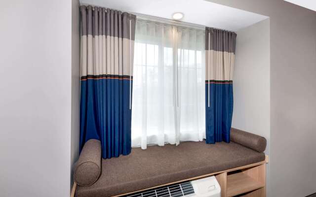 Microtel Inn & Suites by Wyndham Farmington