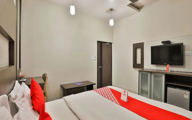 OYO 1271 Hotel Raajpath