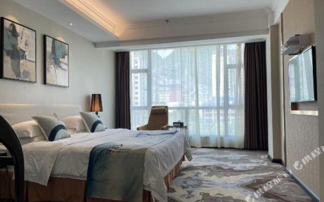 Wanlvcheng Perenc Hotel