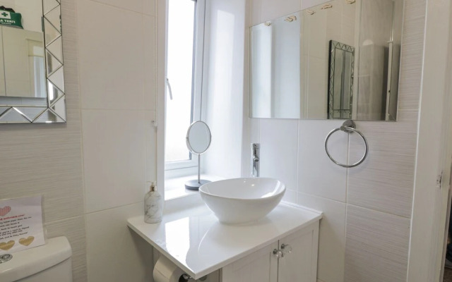Rosalin Cottage