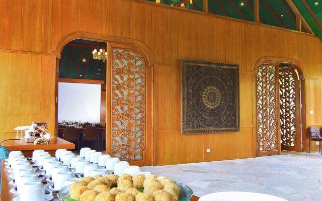 Novus Giri Resort & Spa