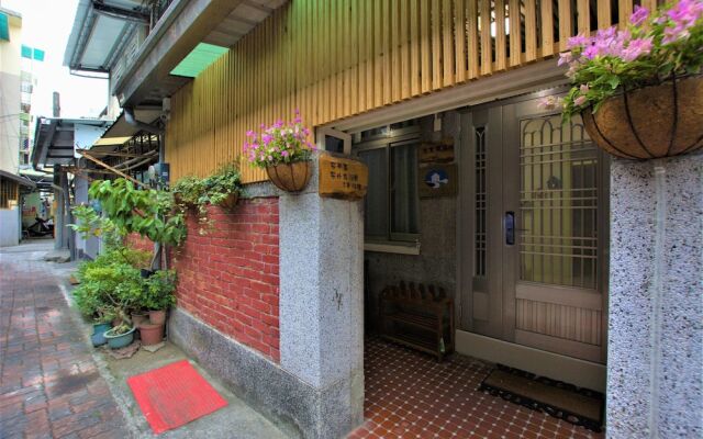 Tainan Jie Guo Inn
