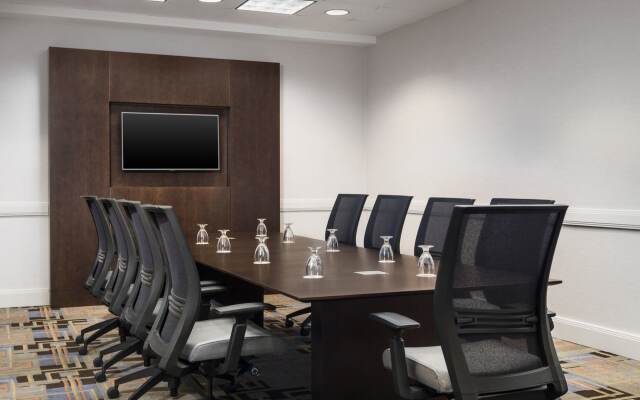 Four Points by Sheraton Edmonton West