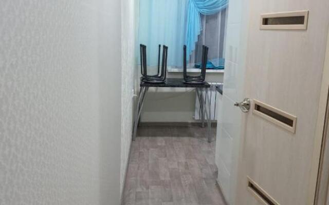 Apartment on Metallurgov 32