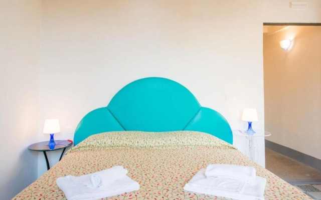 Paravia Suite