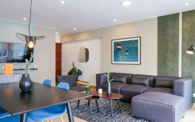 w 2BR Duplex in Miraflores Near Larcomar