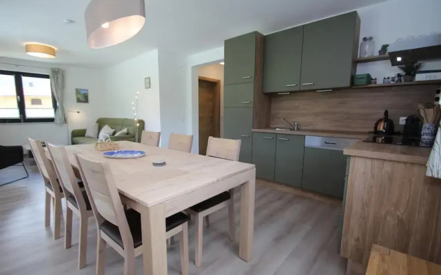 Chalet Max View mit Pool und Sauna