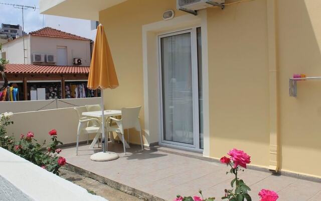 Platanias Beach Apartments