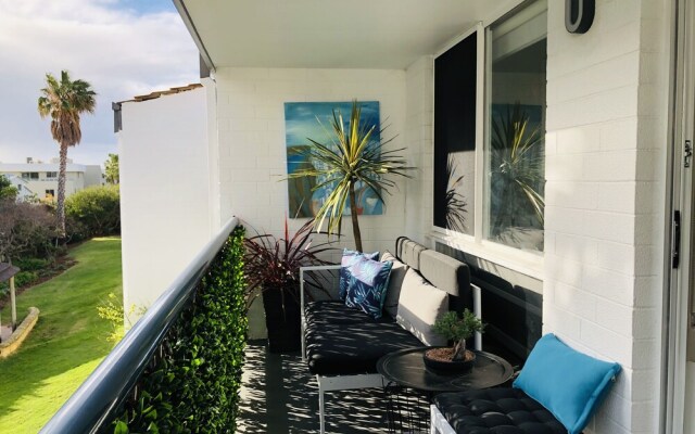 West Beach Lagoon 220 Stylish And Cozy