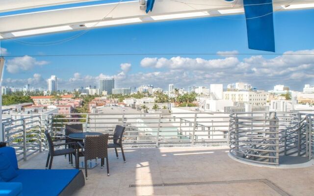 Penthouse De Soleil South Beach - On Ocean Drive Miami Beach Studio Bedroom Condo by Redawning