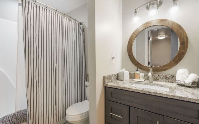 Troon Golf Bungalow - Branson - Golf Course View & On-site Amenities