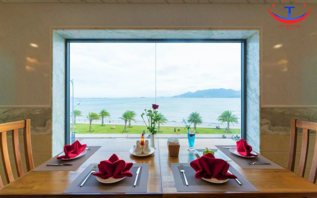 Vietnam Taste Hotel Quy Nhon - Beachfront