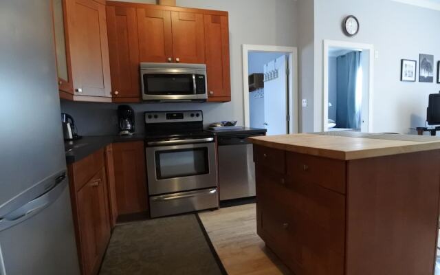 Black Rooster Guesthouse