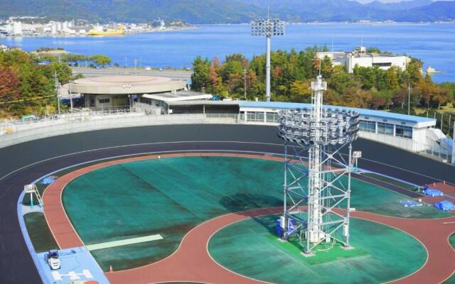 SETOUCHI KEIRIN HOTEL 10 by Onko Chishin