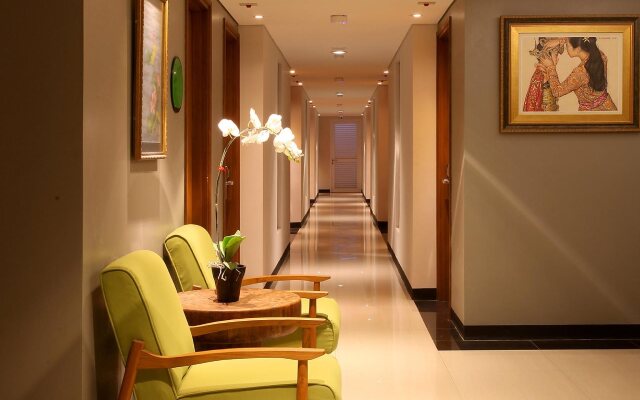 Ivory Hotel Bandung