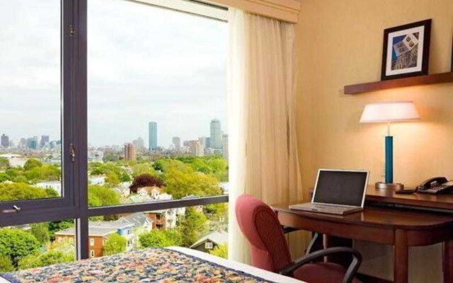Courtyard by Marriott Boston-Cambridge