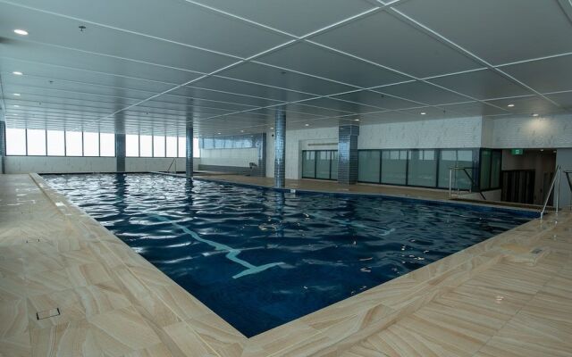 Iconic Luxury Apt with Sea View