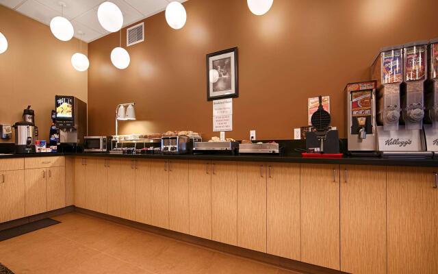 Best Western Plus Lacey Inn & Suites