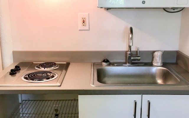 InTown Suites Extended Stay Columbia SC - Two Notch