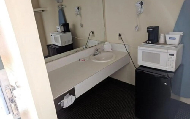 Travelodge by Wyndham Clovis