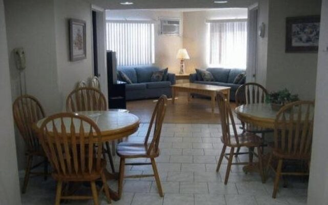 The Diplomat Beach Club Suites