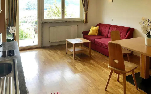 Residence Lahnhof, Laces